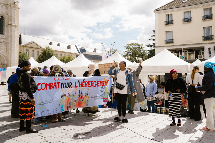 https://backend.streetpress.com/sites/default/files/manifestation_sur_le_parvis_de_l_copie.jpg