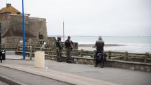 Immigration, Calais, exilés, sans-abris, Sans-papiers, demande d'asile, Angleterre, nord pas de calais, maire, Rassemblement national, ligue des droits de l'homme, Association