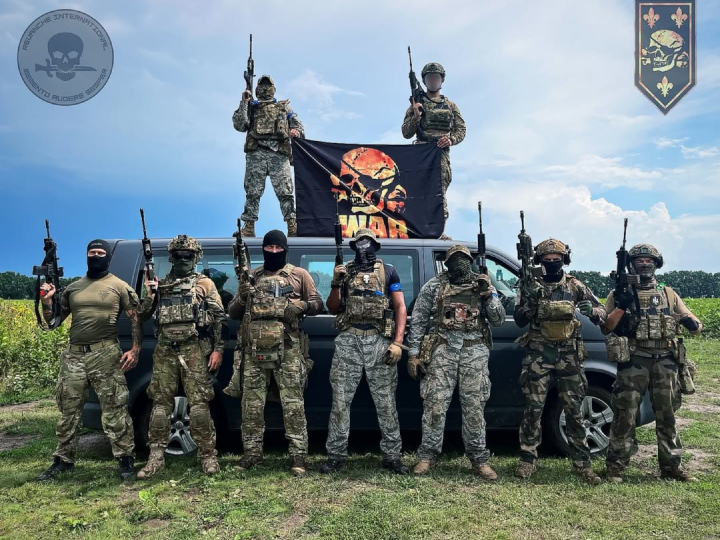 https://backend.streetpress.com/sites/default/files/volontaires-neonazis-11-war.jpg